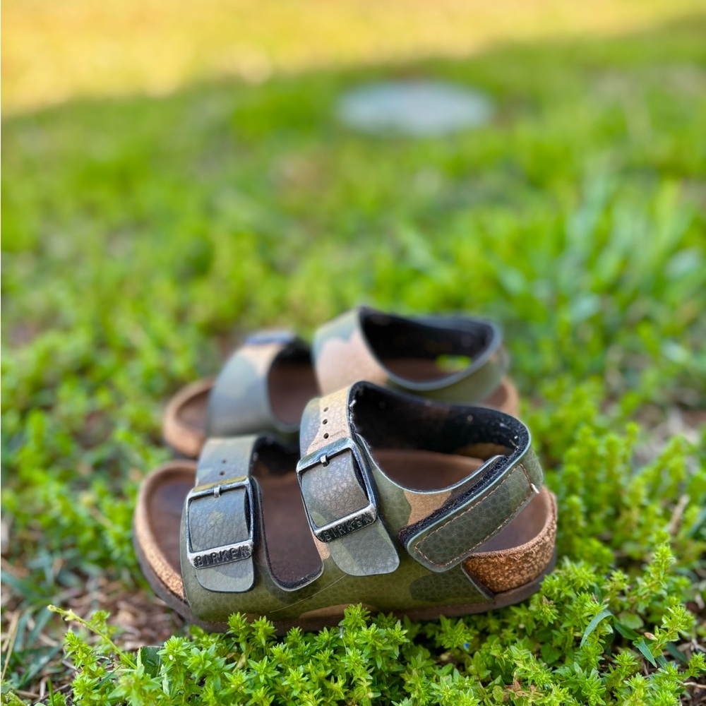 Birkenstock Toddler Desert Soil Camo Khaki Sandals Size 24 / 6.5